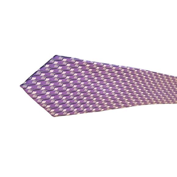 VIntage Van Heusen Mens Necktie Tie Purple Geometric 100% Silk Handmade - Picture 2 of 13